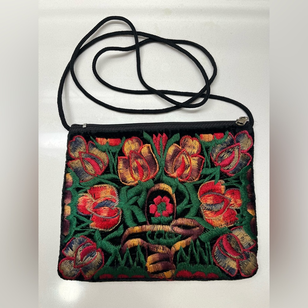 Vintage embroidered floral wristlet purse with long strap zip closure